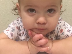 toddler praying